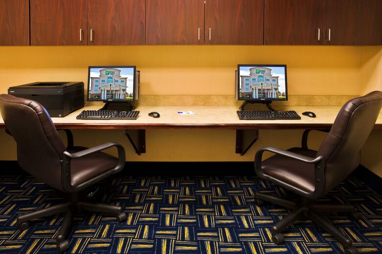 Holiday Inn Express Hotel & Suites Fort Pierce West