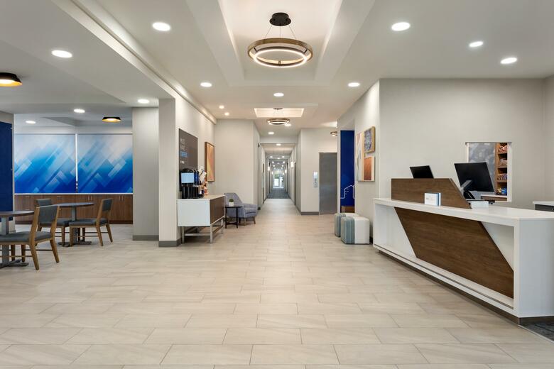 Holiday Inn Express Hotel & Suites Fort Pierce West