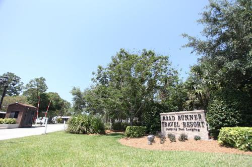 Lodge Road Runner Travel Resort