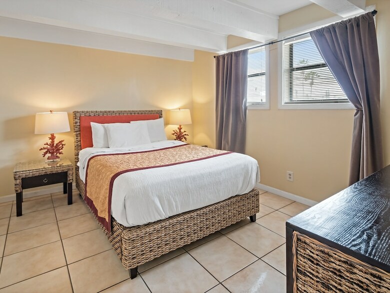 Hotel Royal Inn Beach Hutchinson Island
