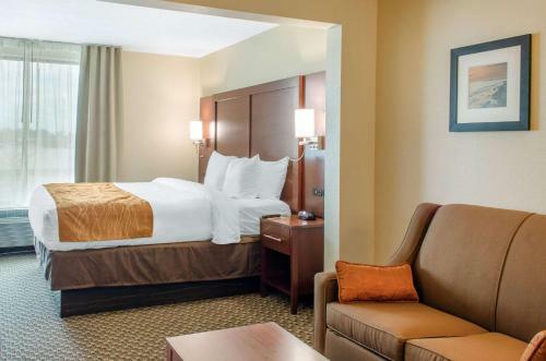 Hotel Comfort Inn & Suites