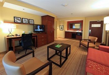 Hotel Courtyard Biloxi North/d'iberville