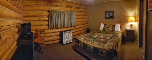 San Juan Motel & Cabins