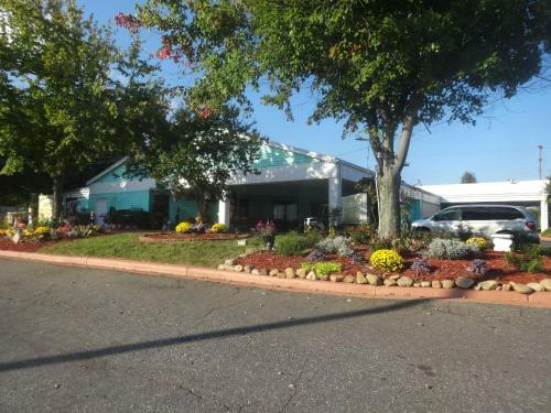 Motel Express Inn And Suites
