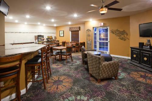Grandstay Residential Suites Hotel