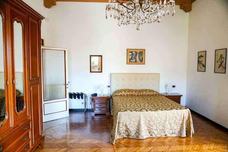 Hotel La Vela (castello Il Rifugio)