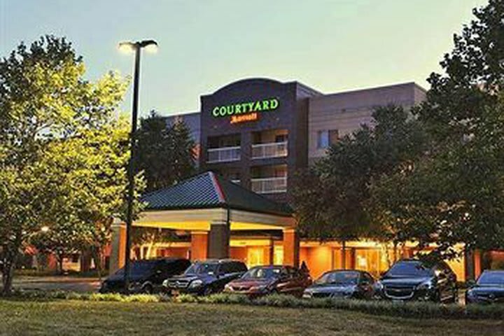 Hotel Courtyard Edison Woodbridge