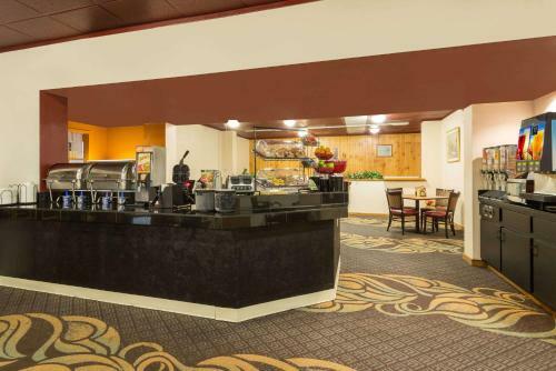 Hotel Ramada Center