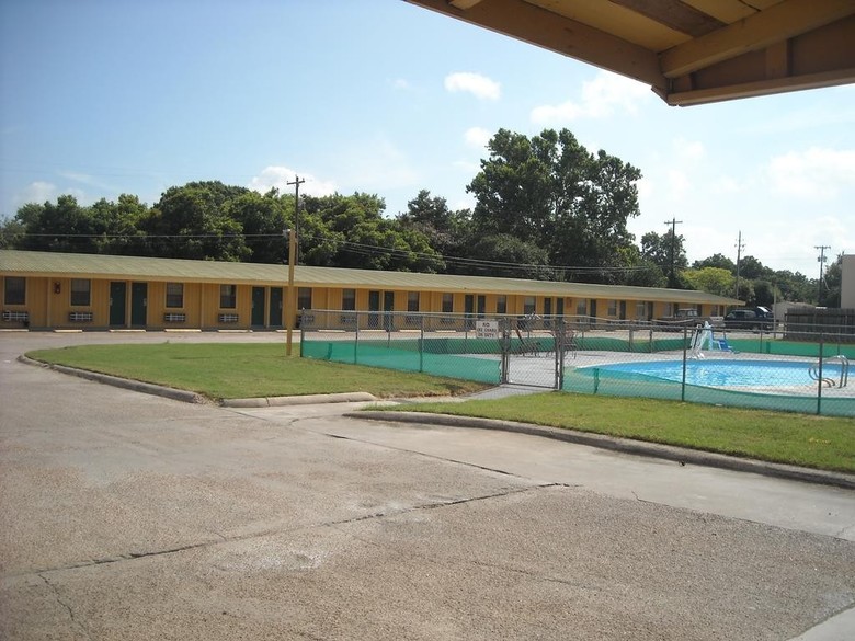 Tropicana Motel Bastrop