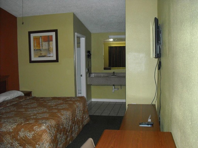 Tropicana Motel Bastrop
