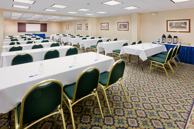 Hotel Holiday Inn Express Southington