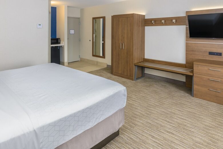 Hotel Holiday Inn Express Southington