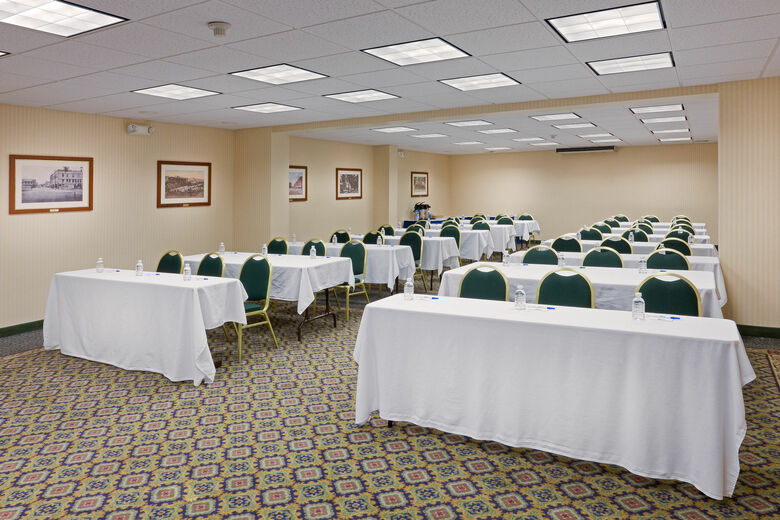 Hotel Holiday Inn Express Southington