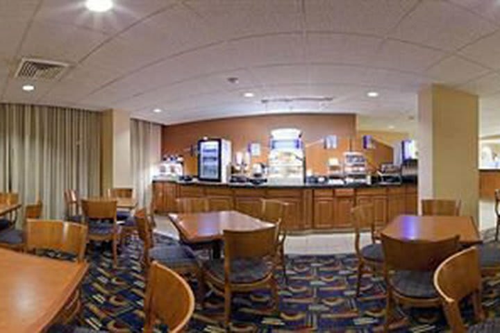 Hotel Holiday Inn Express Southington