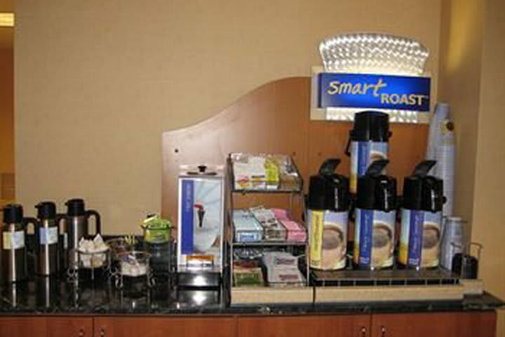 Hotel Holiday Inn Express Southington