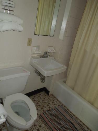 Lees Motel