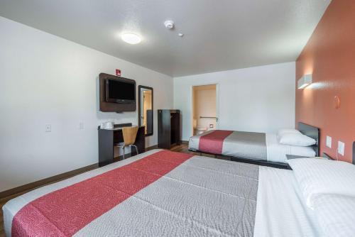 Motel 6 Fallon
