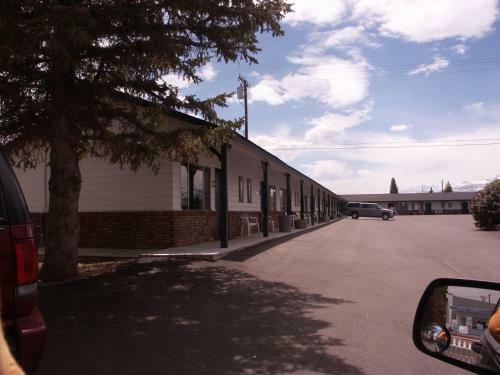 Posada Bridgeport Inn