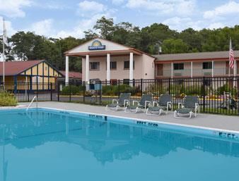 Hotel Days Inn And Conference Center Branford