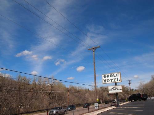 Eagle Motel