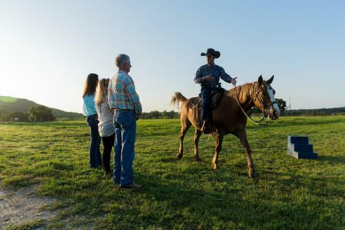 Hotel Wildcatter Ranch And Resort
