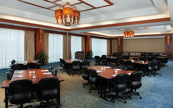 Hotel Eaglewood Resort & Spa