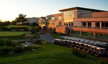 Hotel Eaglewood Resort & Spa