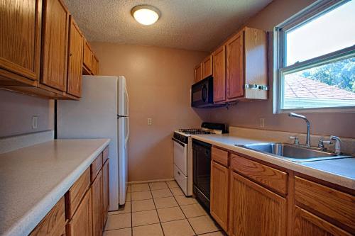 Economy Motel Inn And Suites Somers Point