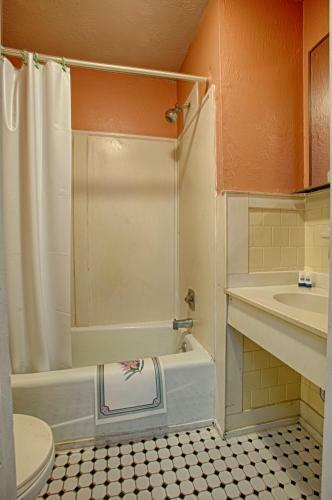 Economy Motel Inn And Suites Somers Point