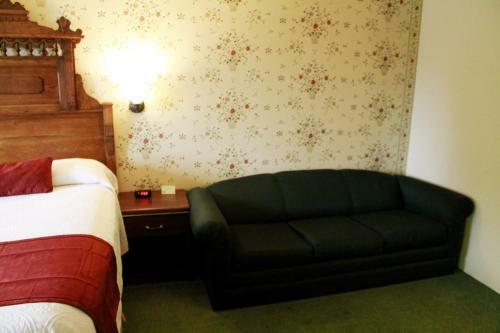 Motel Auld Holland Inn