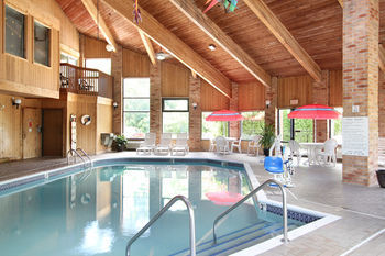 Hotel Baymont Inn And Suites Muskegon