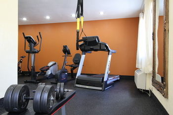 Hotel Baymont Inn And Suites Muskegon