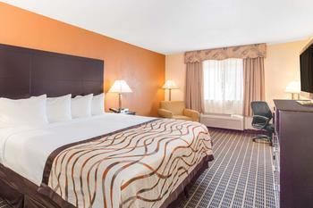 Hotel Baymont Inn And Suites Muskegon