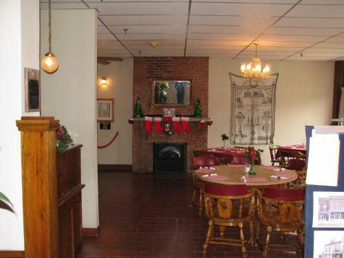 Old National Hotel