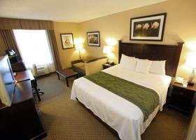 Hotel Comfort Inn And Suites Paramus