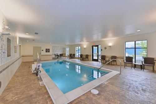 Hotel Sleep Inn & Suites Cambridge