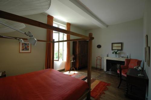 Hostal Ch�teau Le Tour - Chambres D'h�tes
