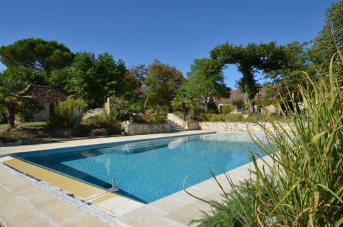 Hostal Ch�teau Le Tour - Chambres D'h�tes
