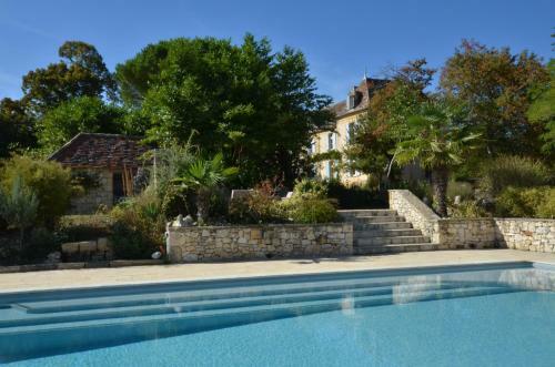 Hostal Ch�teau Le Tour - Chambres D'h�tes