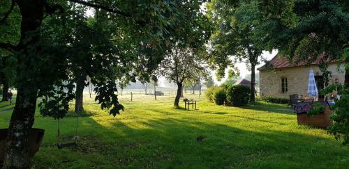 Hostal Ch�teau Le Tour - Chambres D'h�tes
