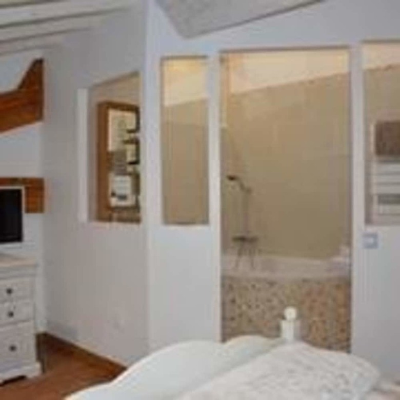 Hostal Guesthouse Le Pujol