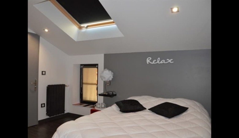 Hostal Guesthouse Le Pujol