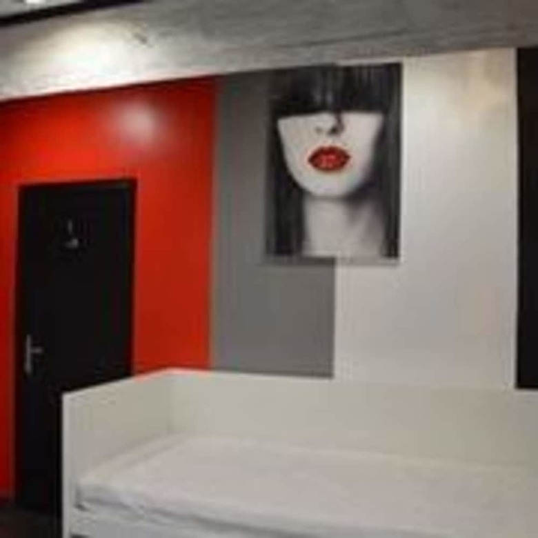 Hostal Guesthouse Le Pujol
