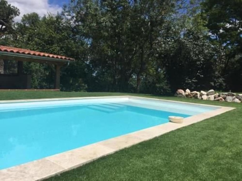 Hostal Guesthouse Le Pujol