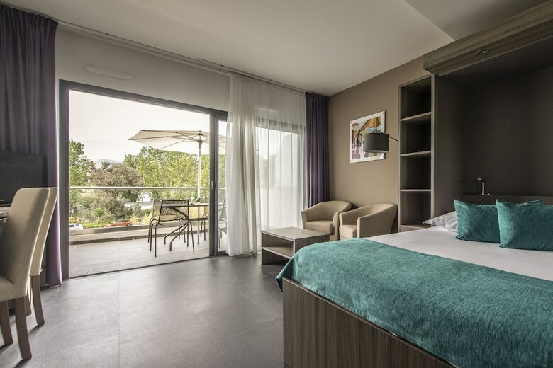 Aparthotel Suite Home Porticcio