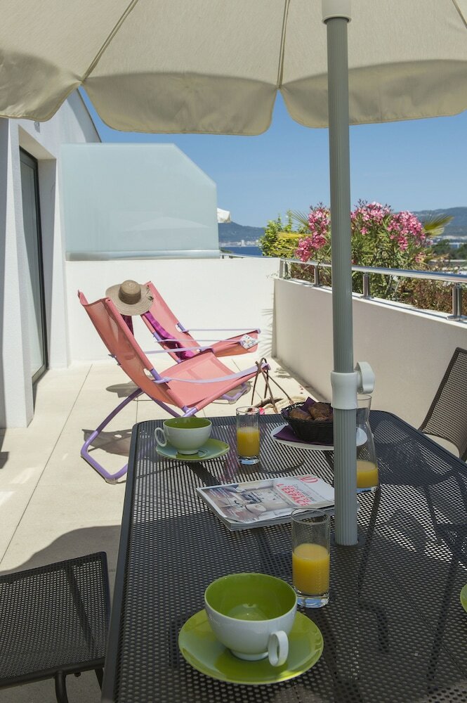 Aparthotel Suite Home Porticcio