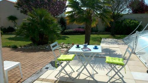 Bed & Breakfast Chambre D'h�tes Armoise