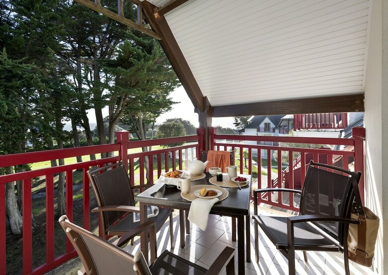 Hotel Pierre & Vacances Premium Le Domaine De Cramphore