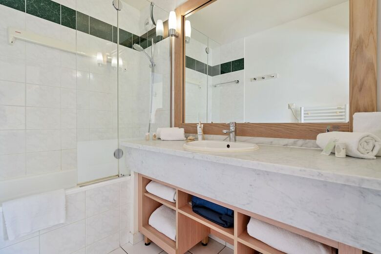 Hotel Pierre & Vacances Premium Le Domaine De Cramphore