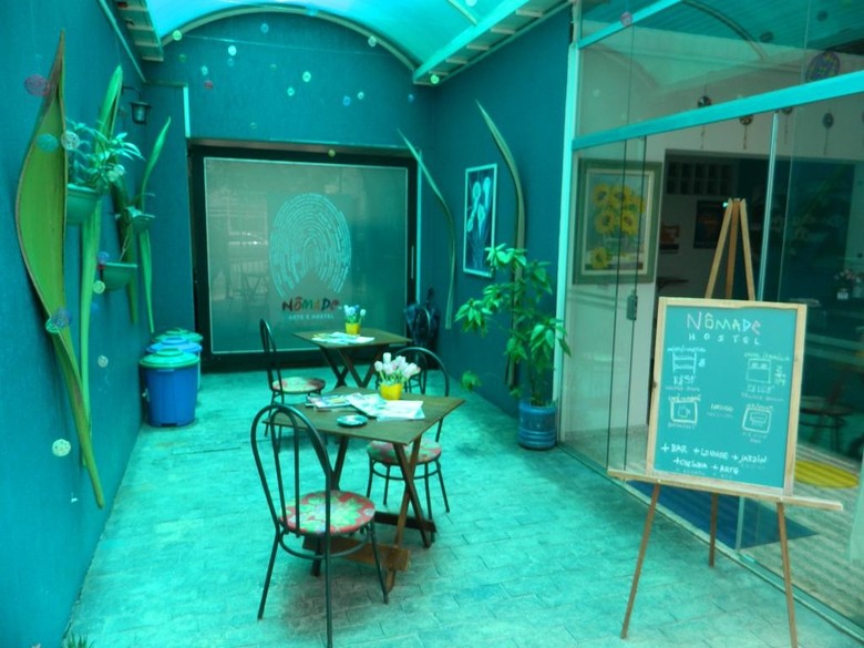 Nomade In Arte E Hostel